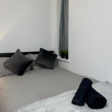 لندن Leisure Studio Flat In Golders Green المظهر الخارجي الصورة