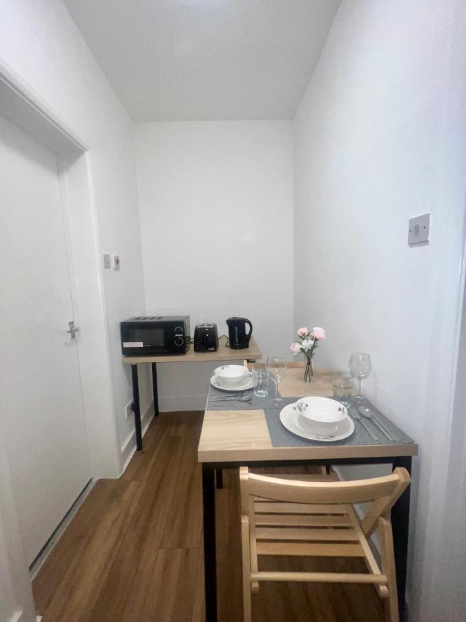 لندن Leisure Studio Flat In Golders Green المظهر الخارجي الصورة